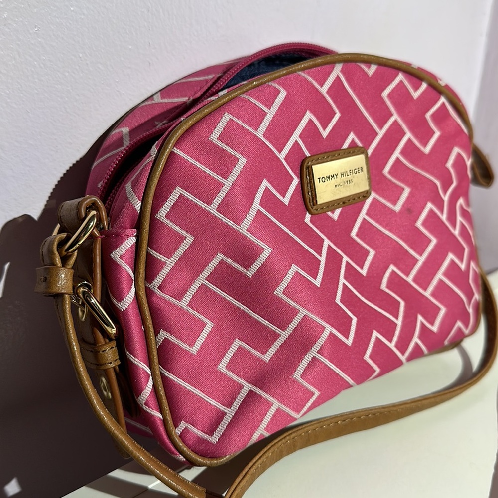 Tommy Hilfiger Crossbody bag - Picture 5 of 5